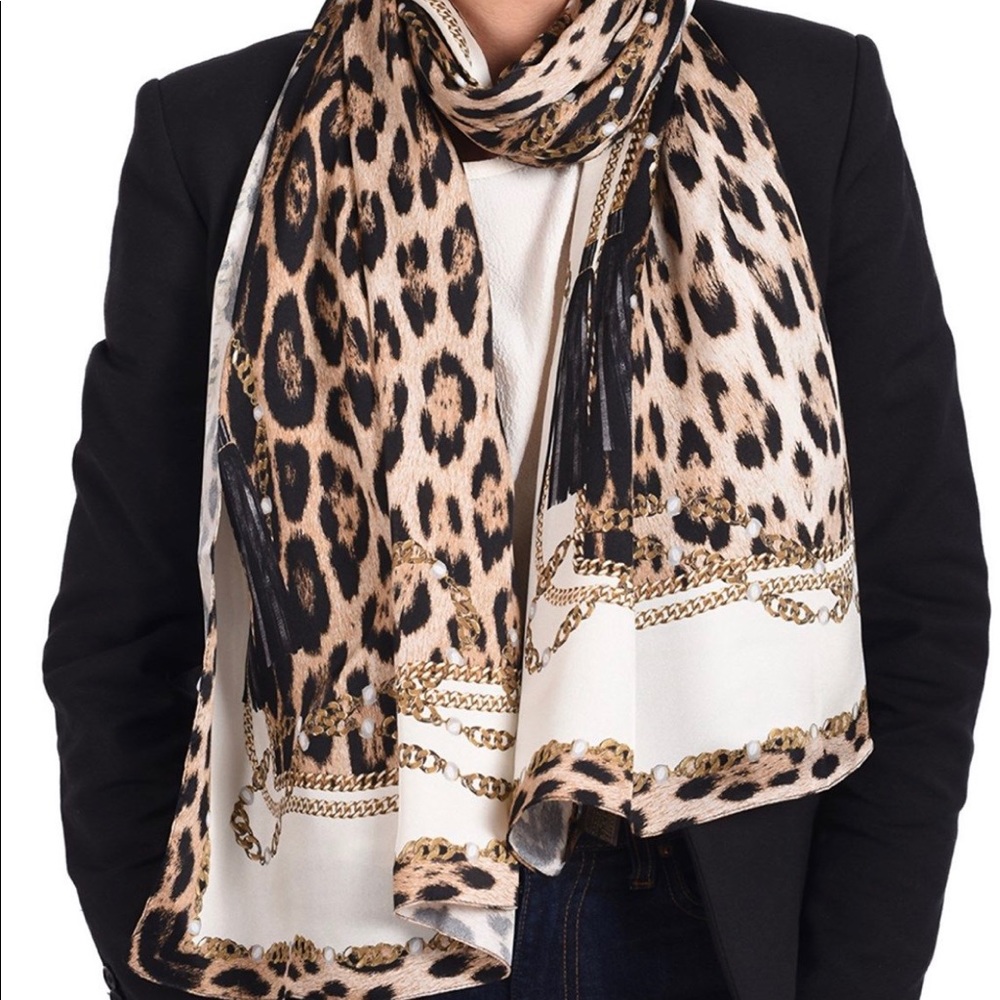 Roberto cavalli leopard chain design silk scarf.